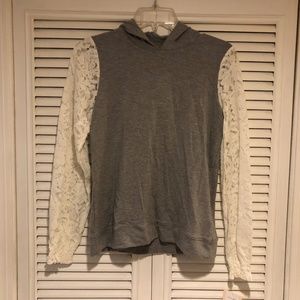 NWT MAISON JULES SWEATSHIRT